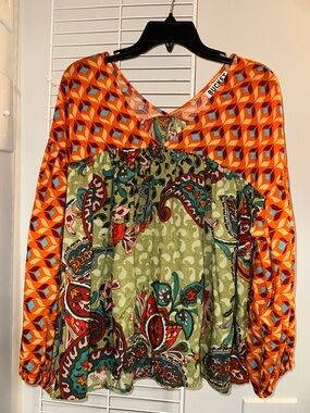 Bucket List Patch Top